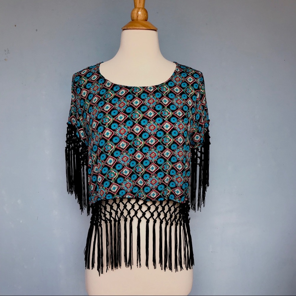 LF NAANAA fringe top